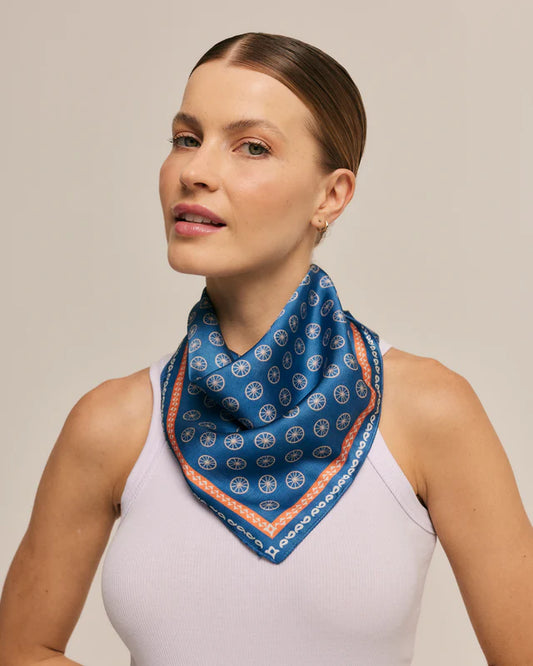 Lenço Gravataria rodas em cetim de poliéster | 50x50cm