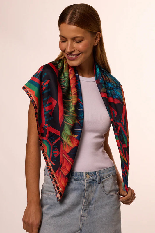 Lenço Amazônia em cetim de poliéster | 90x90cm